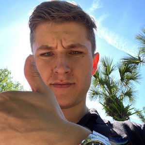 Meet your Posher, Wyatt